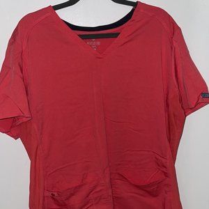 MED COUTURE SCRUB TOP
